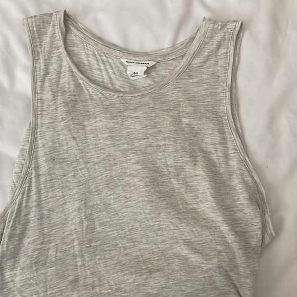 Club Monaco womens grey with flecks tank top size S. 100% viscose. - Picture 6 of 7